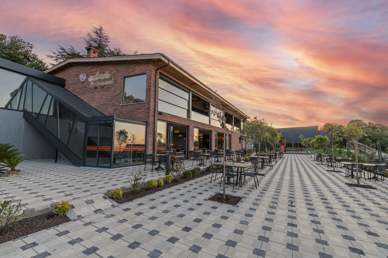 Aronia Cafe Restaurant